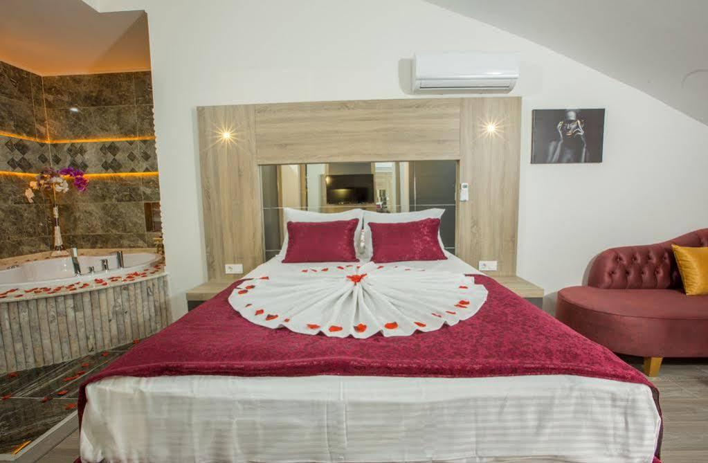 Elanis Suites Antalya Exterior photo